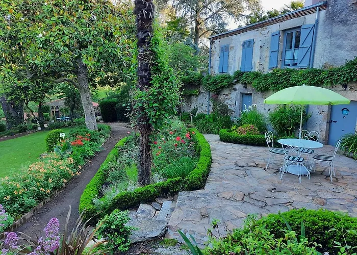 Les Cedres Bed and breakfast 3*